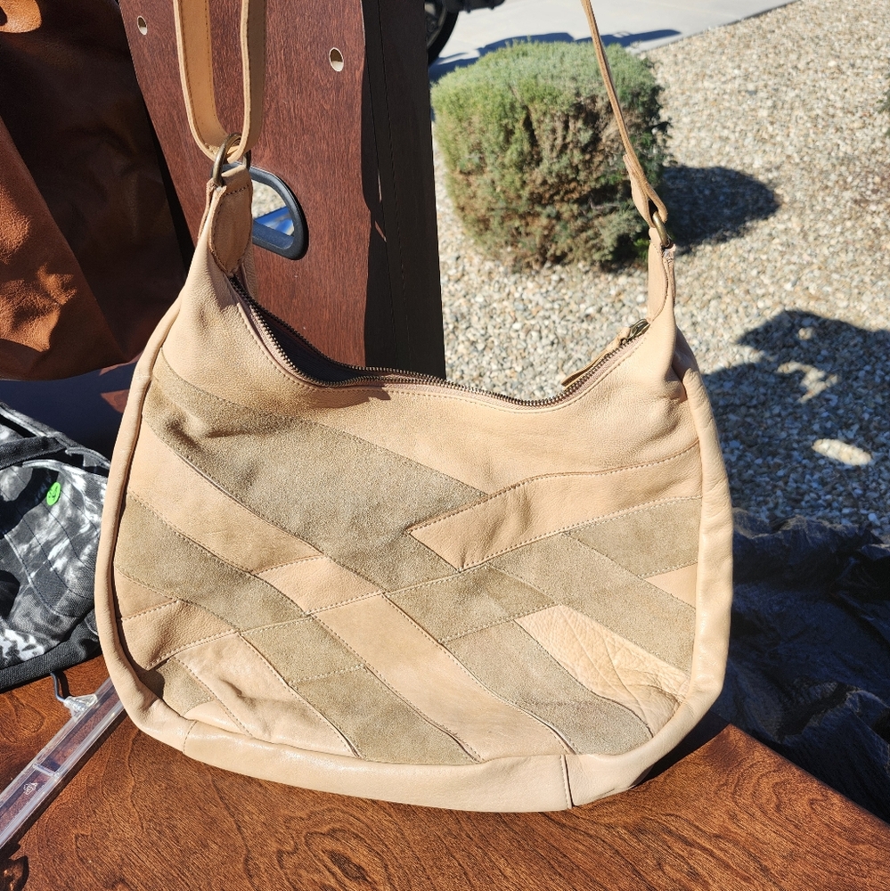 Purse - Picture 2 of 4